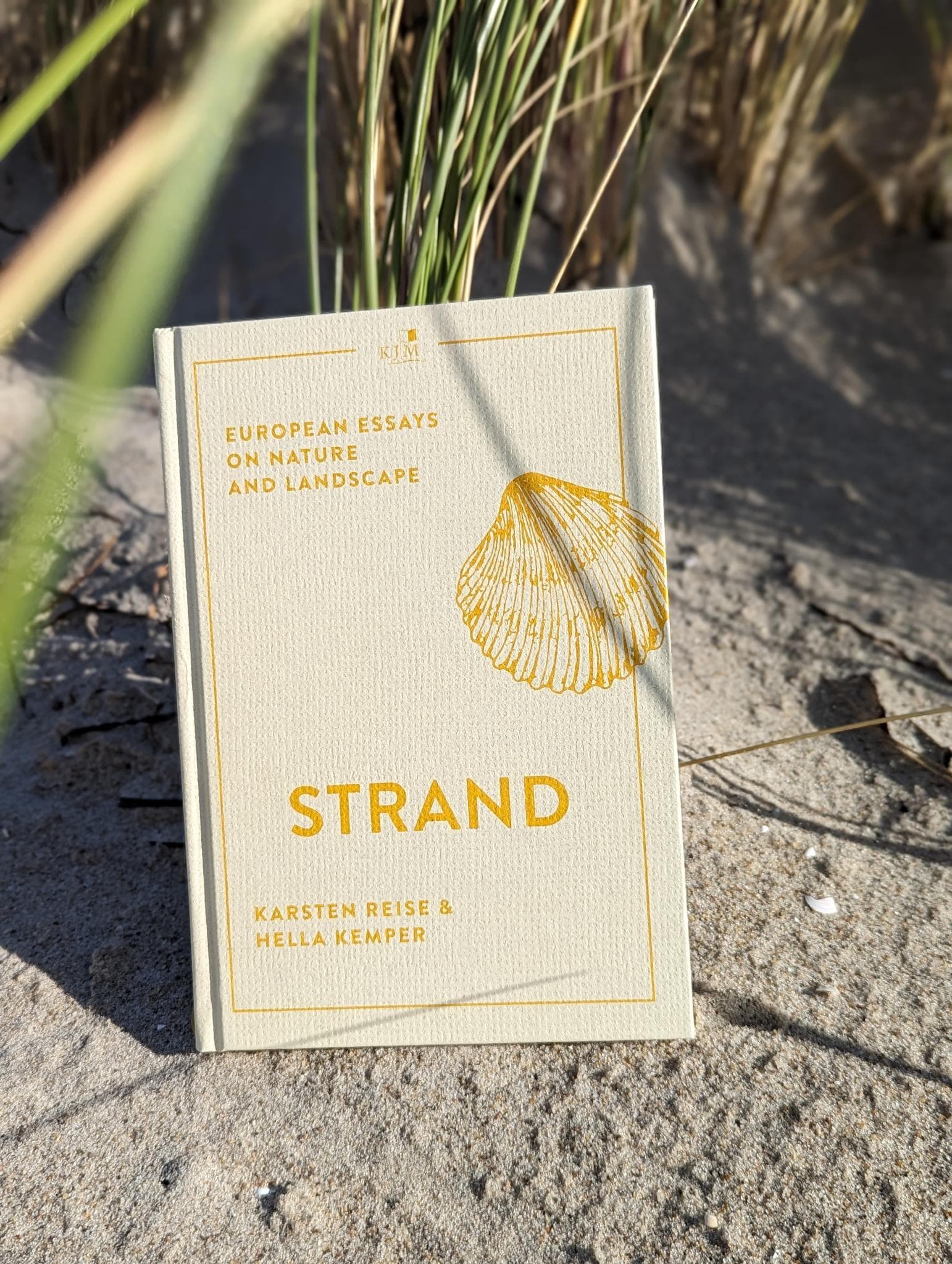 Strand. European Essays on Nature and Landscape Hella Kemper und Karsten Reise
